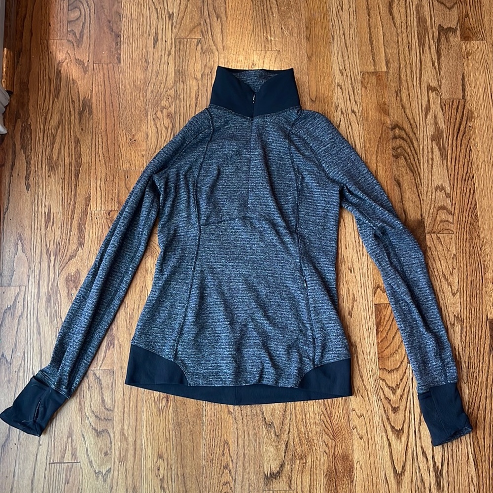 Lululemon 3/4 grey and black zip up size 10